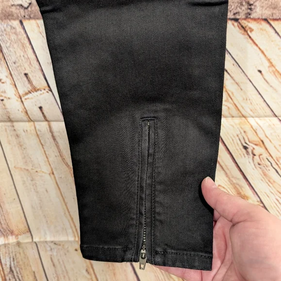 SALE 🎉  American Eagle Luxe Black Moto Denim Hi Rise Jegging Jeans Short Length - Picture 3 of 7